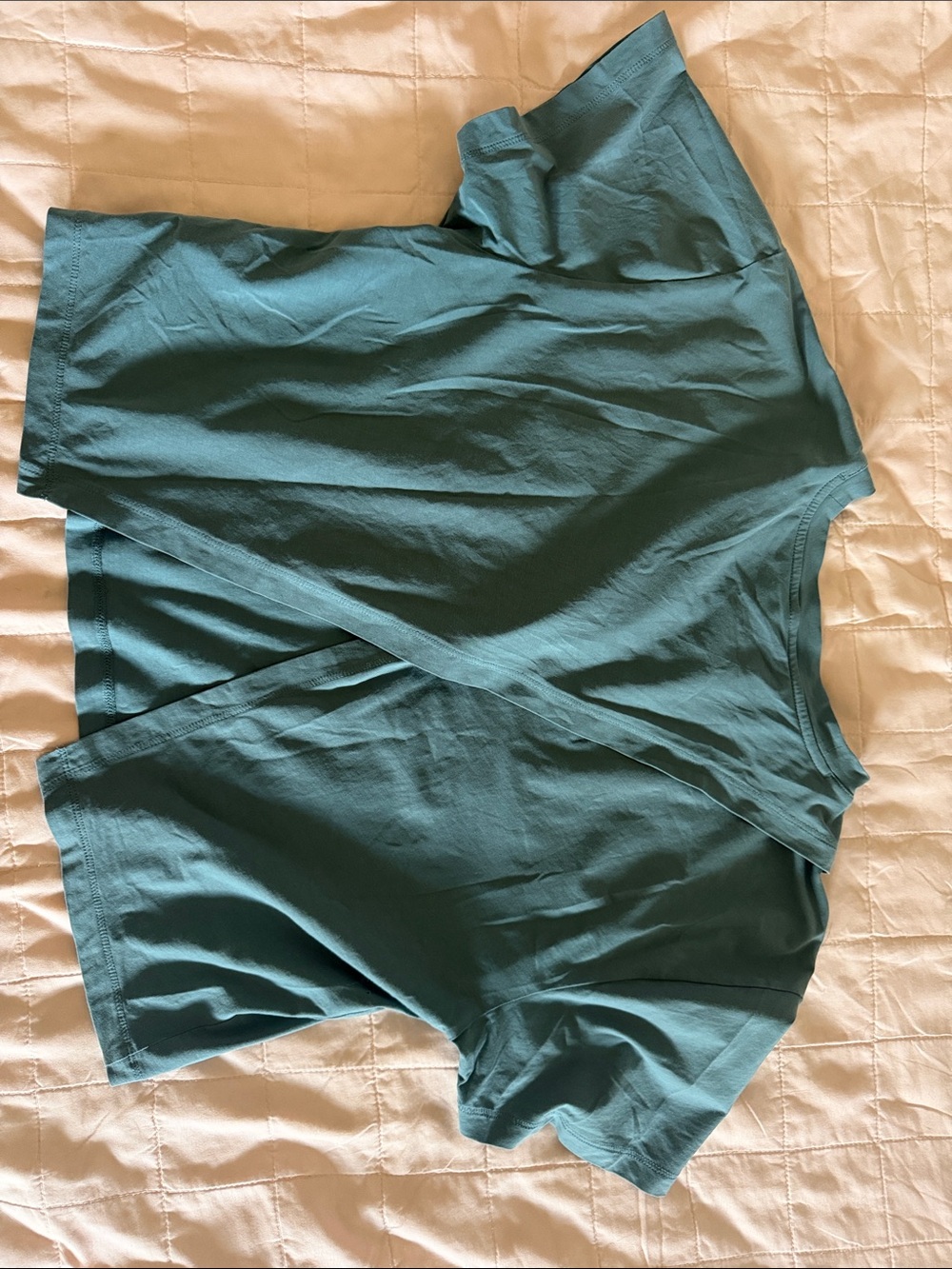 Vuori Teal Green Tee with open back size medium - Picture 2 of 4